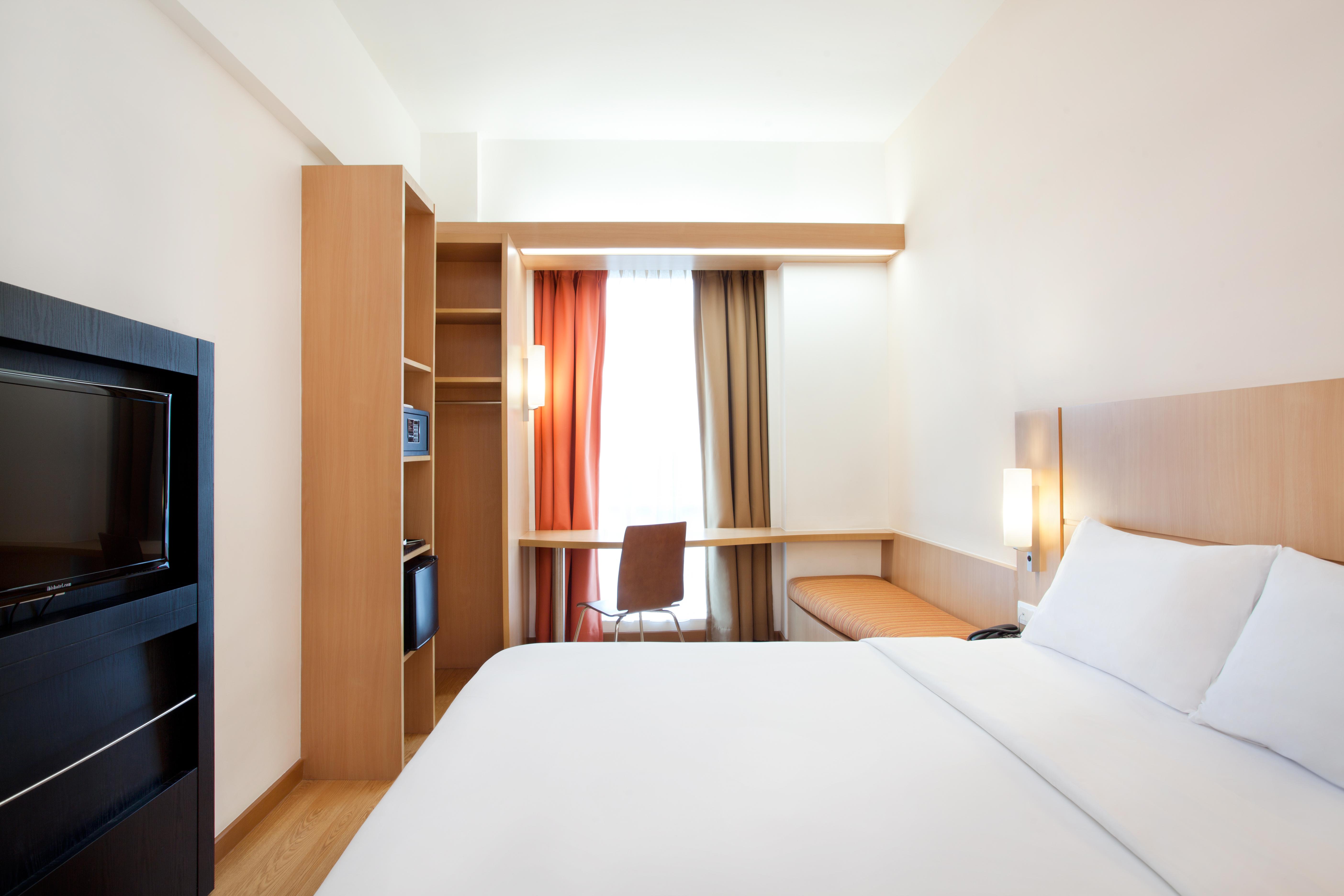 Ibis Bandung Trans Studio Экстерьер фото
