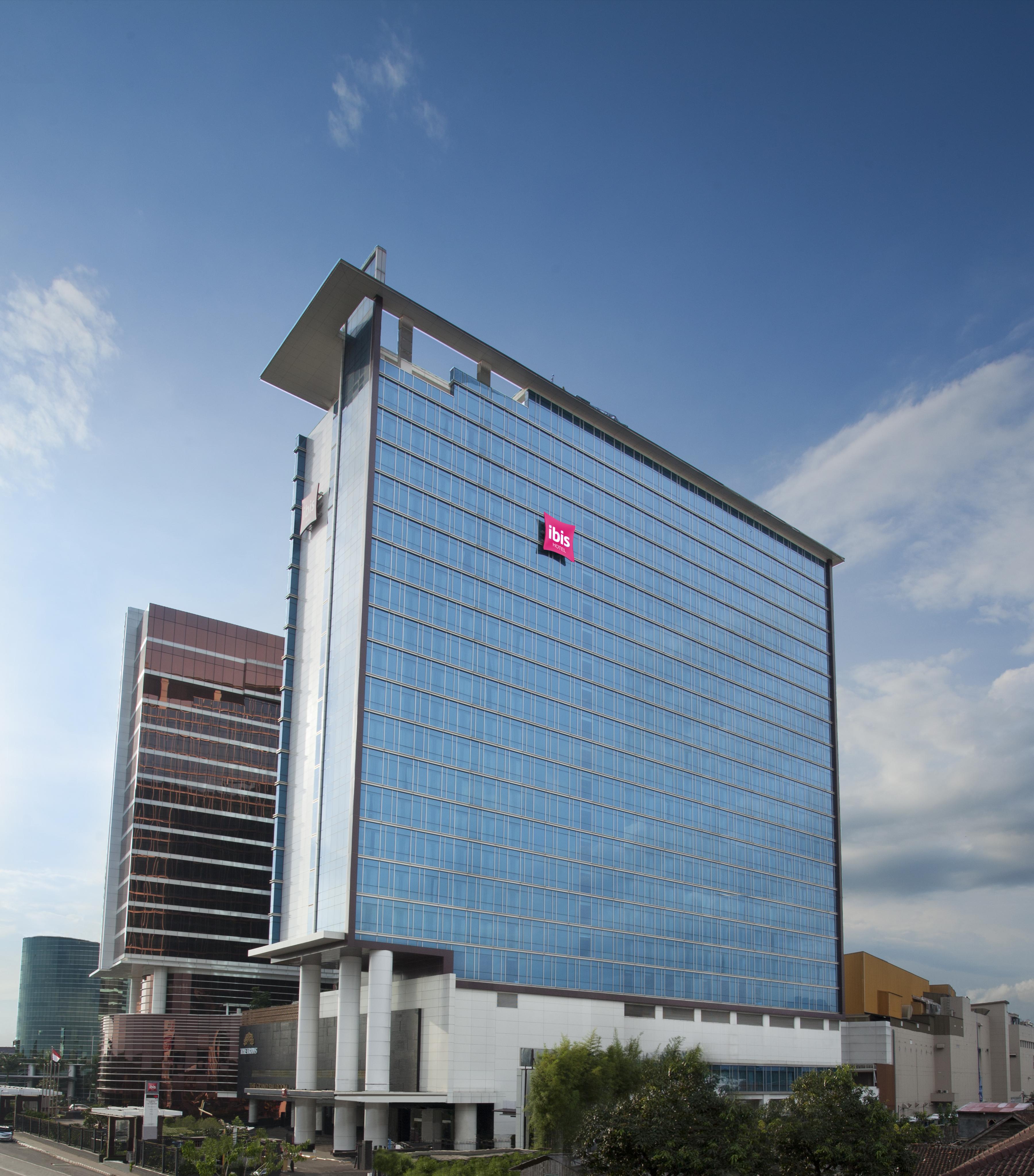 Ibis Bandung Trans Studio Экстерьер фото