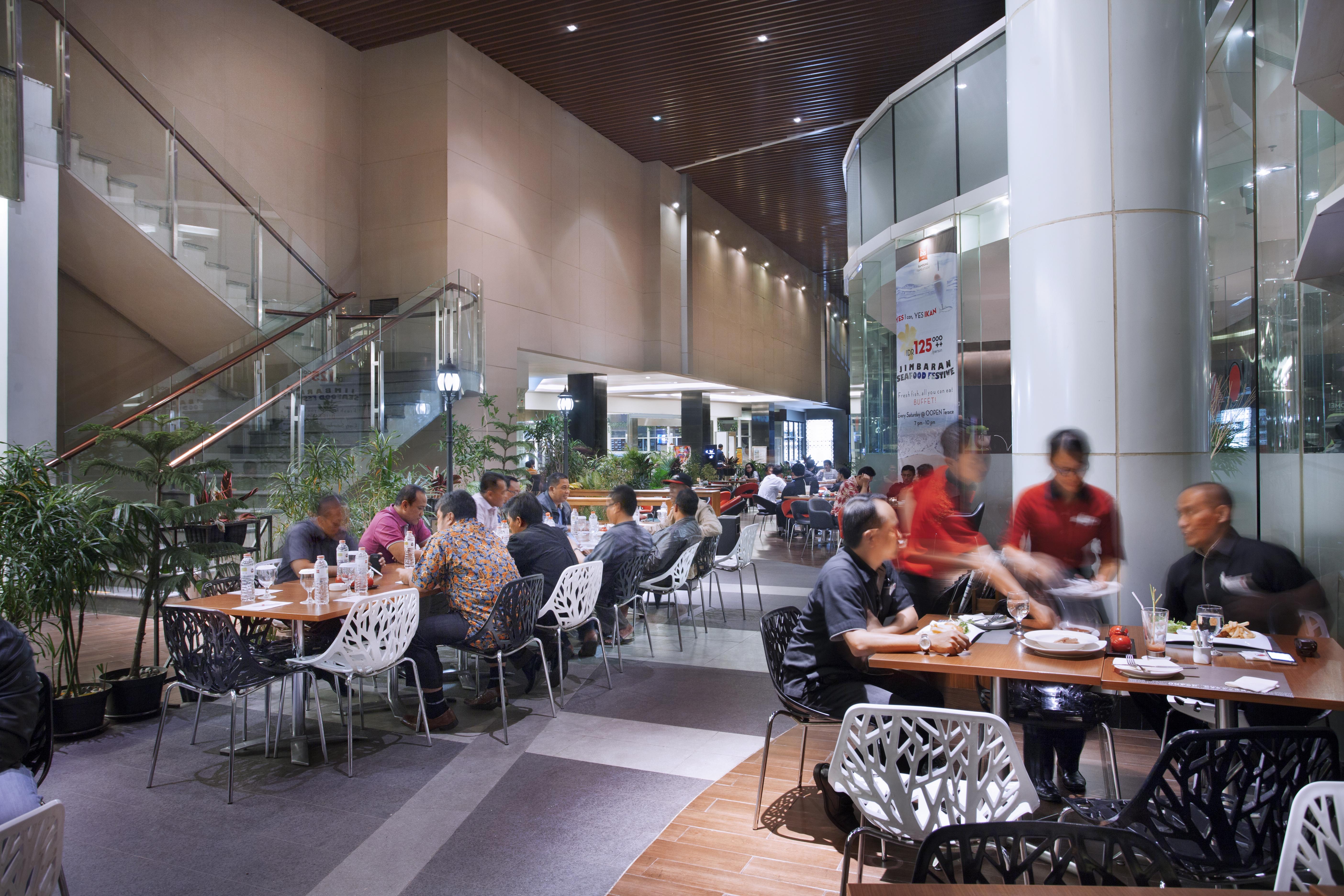 Ibis Bandung Trans Studio Экстерьер фото