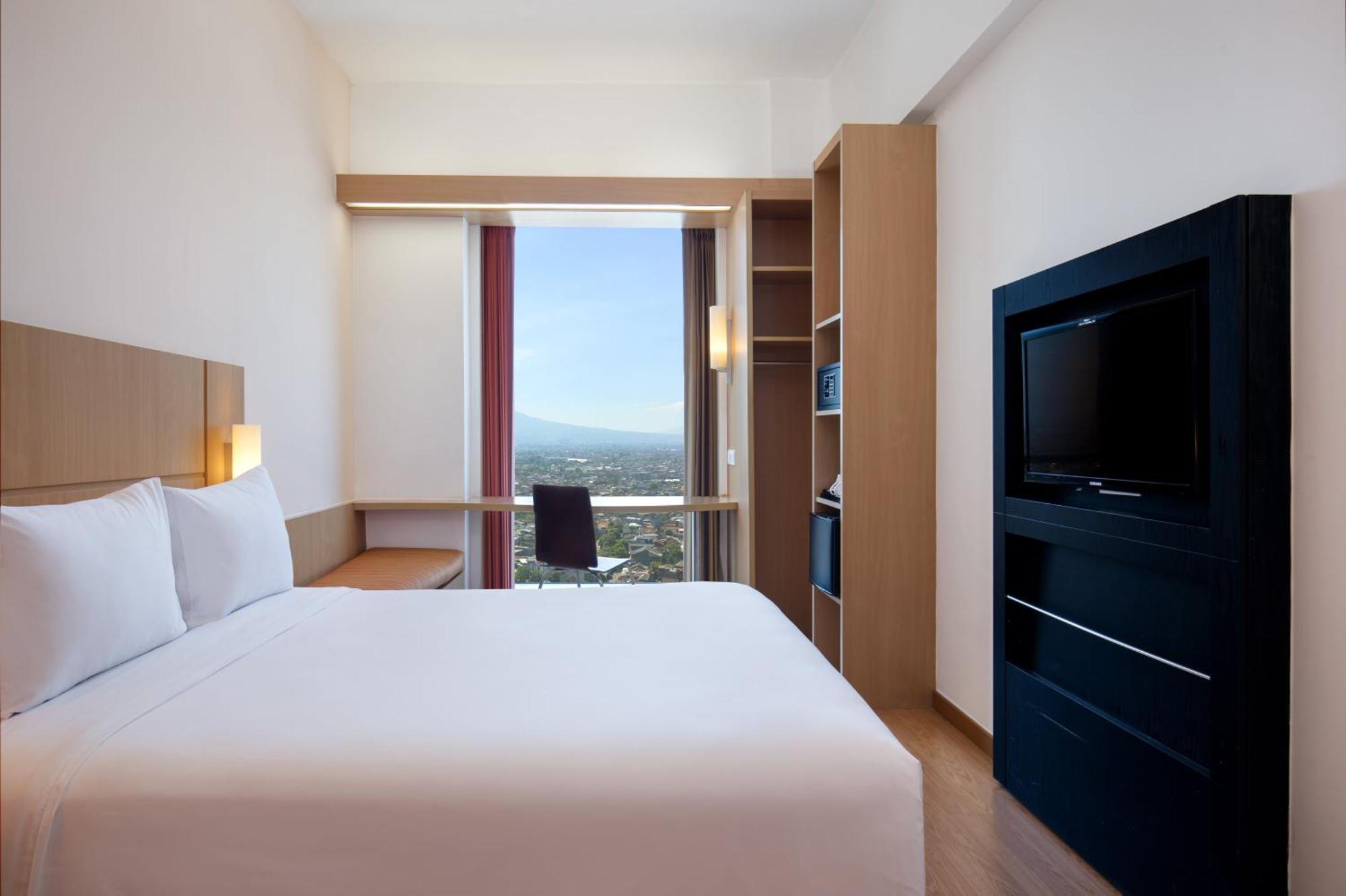 Ibis Bandung Trans Studio Экстерьер фото