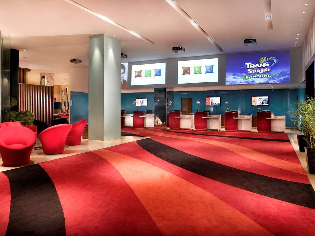 Ibis Bandung Trans Studio Экстерьер фото